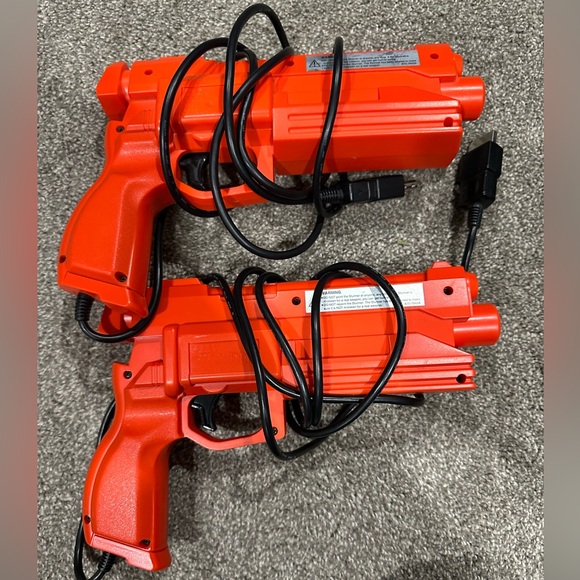 Pair of Sega Saturn Original Stunner Light blaster MK-80113 - Picture 2 of 3